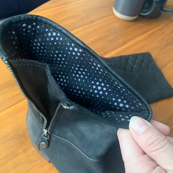 GEOX Womens Black Leather Boots - Like New! Size 7 - Picture 5 of 5